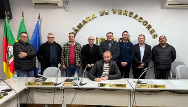 Vereadores de Ibia assinam moo em apoio  securitizao das dvidas de agricultores